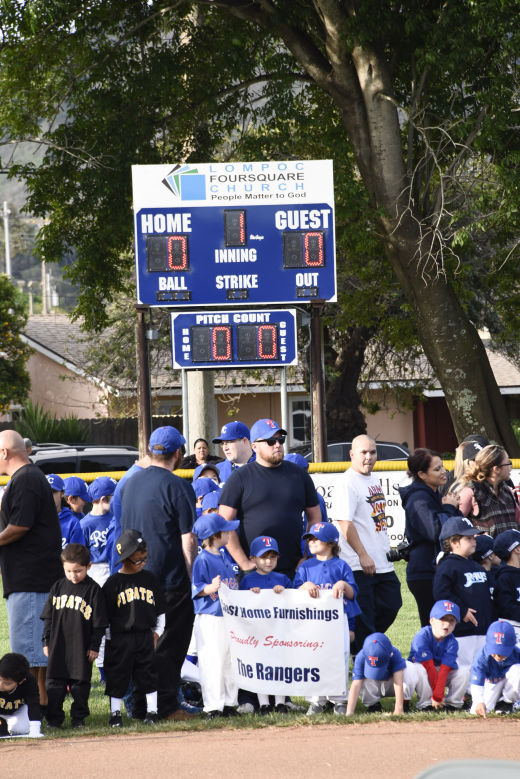 031415 Lompoc Little League 06.jpg
